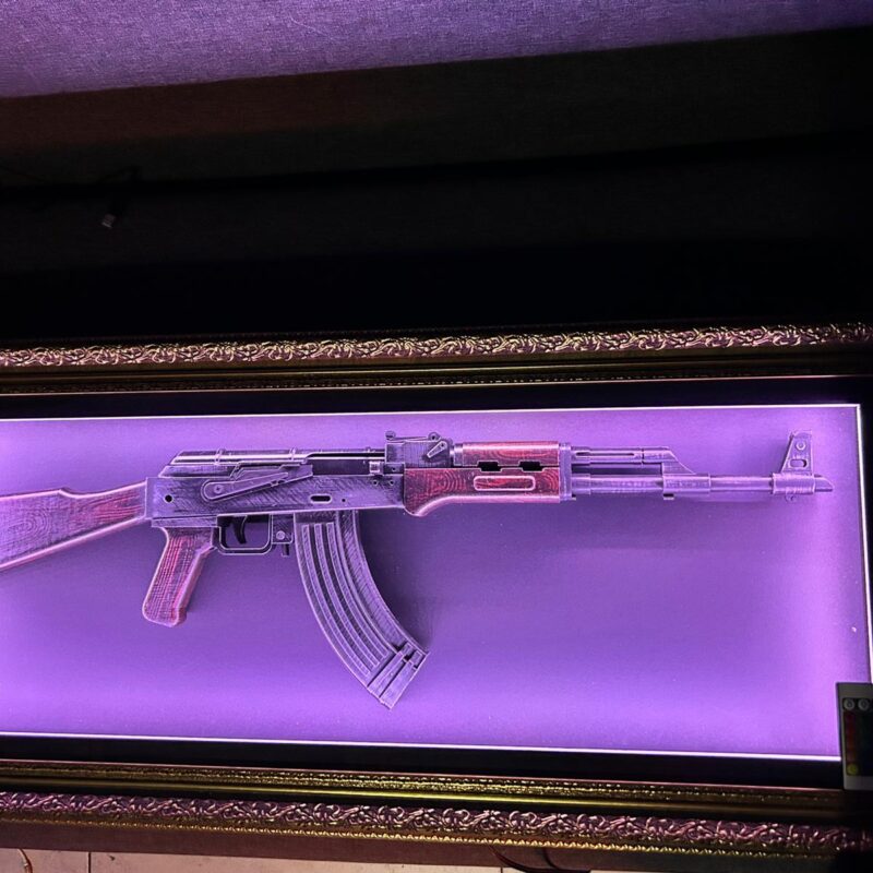 AK-47 TABLO DİPÇİKLİ (LED AYDINLATMALI)